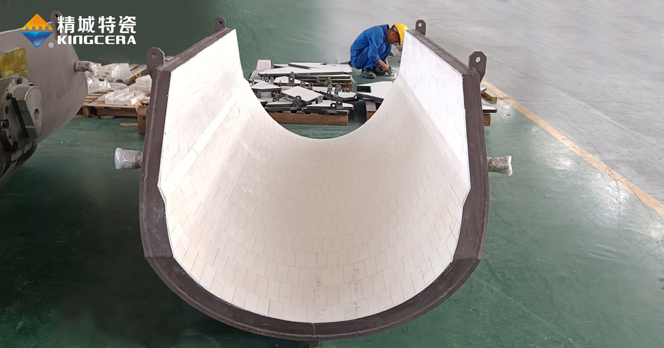 鋼廠擺動(dòng)溜槽陶瓷襯板 鋼廠擺動(dòng)溜槽陶瓷襯板